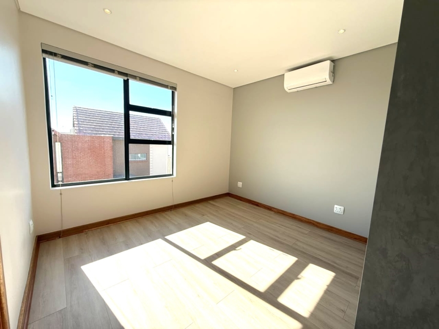 To Let 3 Bedroom Property for Rent in Wild Olive Estate Free State
